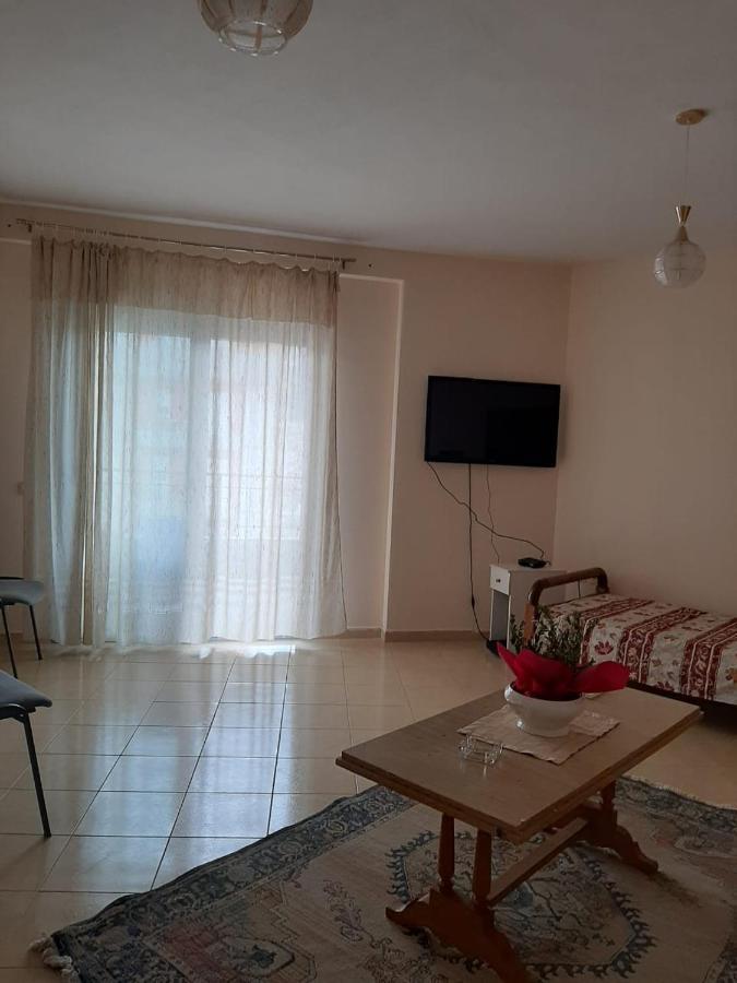 Grazioso Apartamento Arredato A Due Passi Dal Lungomare Vlorë Extérieur photo