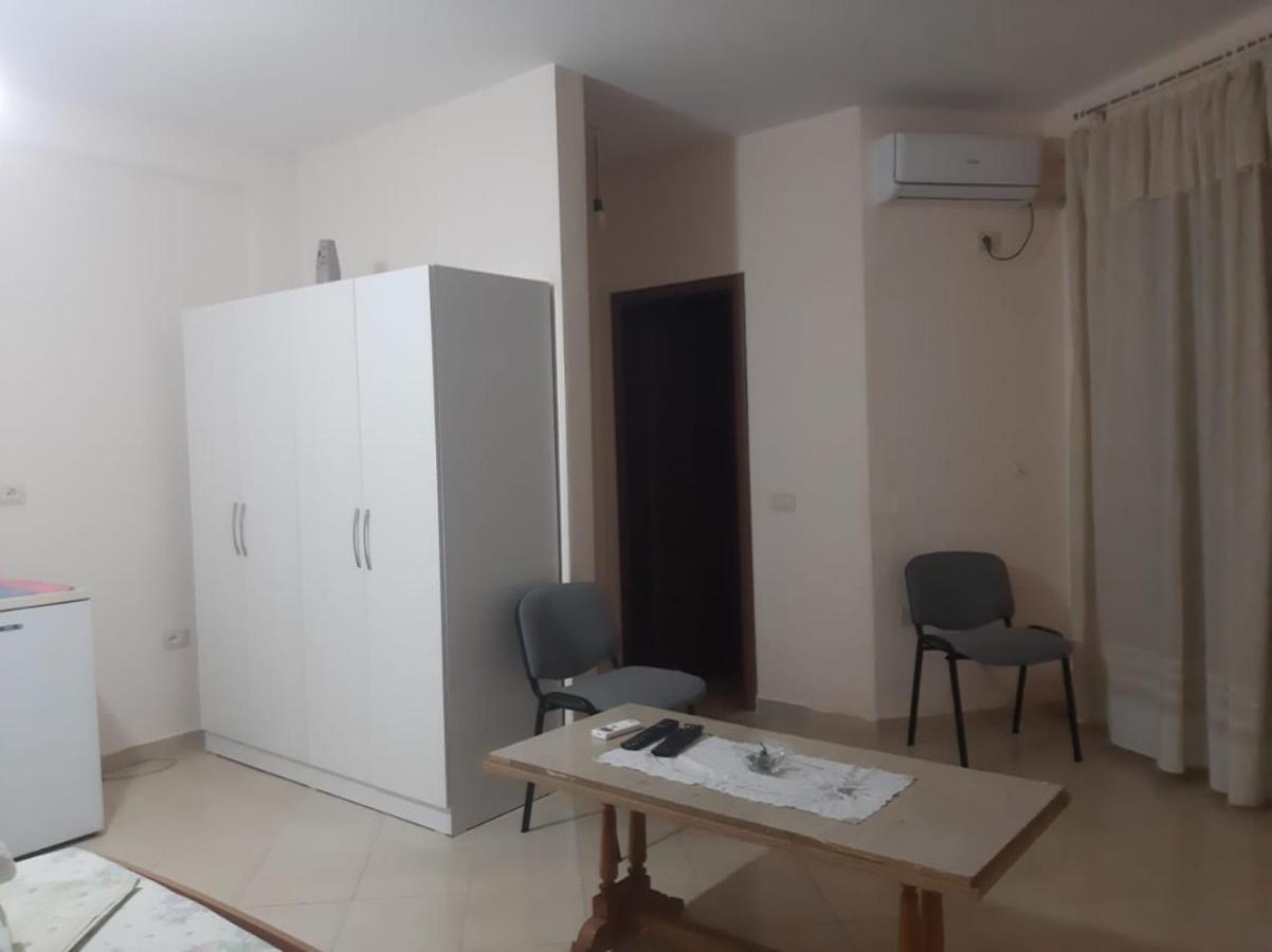 Grazioso Apartamento Arredato A Due Passi Dal Lungomare Vlorë Extérieur photo